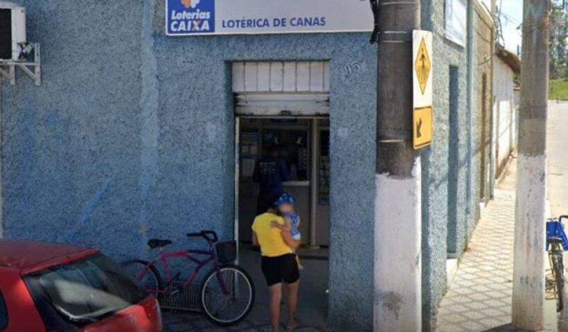Dupla invade lotérica e furta mais de R$ 34 mil em Canas