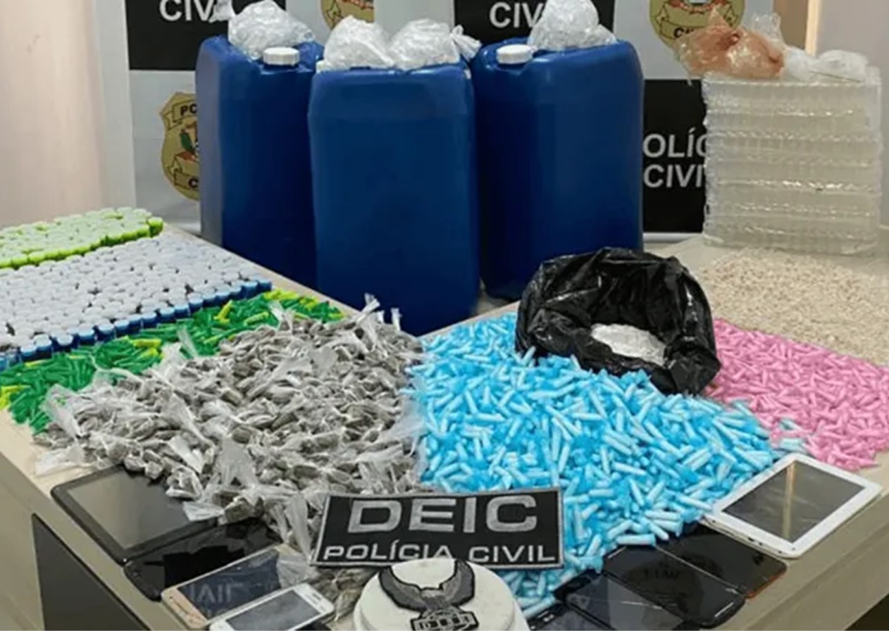 'Casa bomba' é descoberta em SJC; Polícia apreende quase 5 mil porções de droga