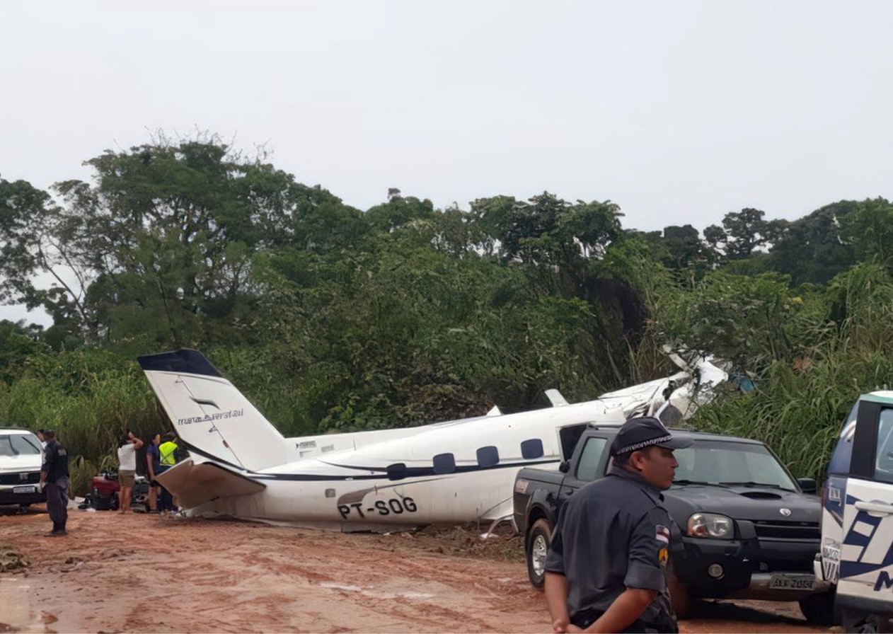 Corpos de vítimas de queda de avião no Amazonas vão para Manaus