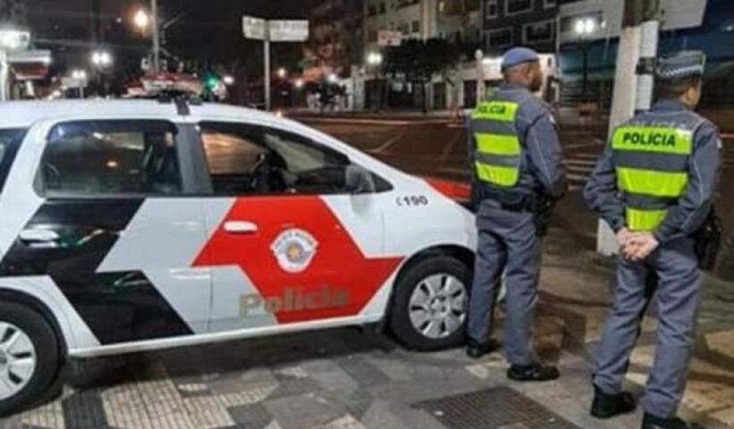 Homem invade casa e agride gestante, em São José