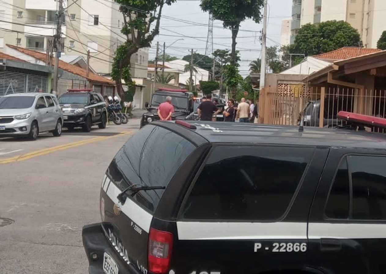 Justiça decreta prisão de tutor de Bull Terrier que atacou Fox