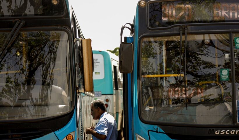 Rodoviários suspendem greve no DF