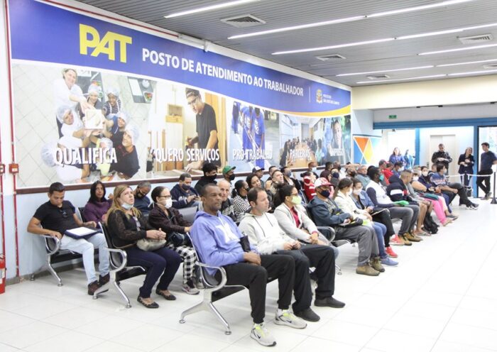 PAT oferece quase 500 vagas de emprego para segunda