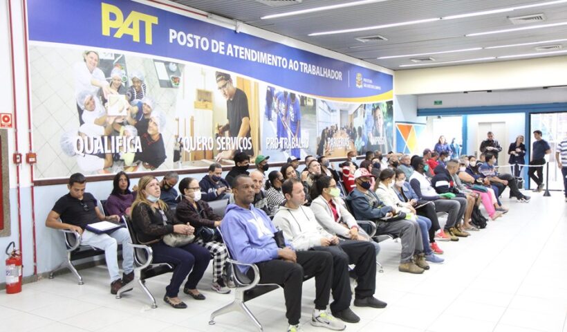 PAT oferece quase 500 vagas de emprego para segunda
