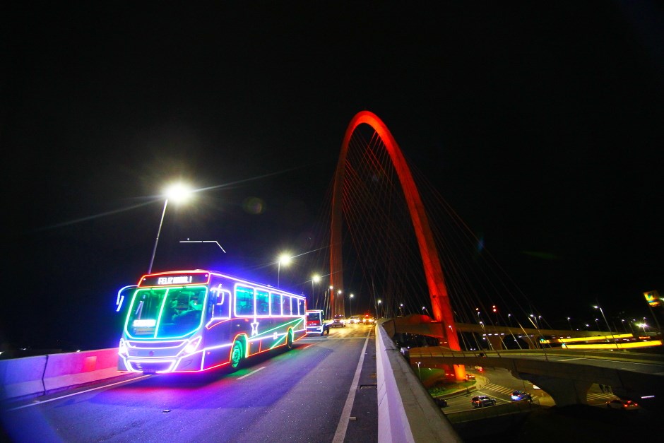 Caravanas de Natal de SJC terão passeios extras a partir de segunda