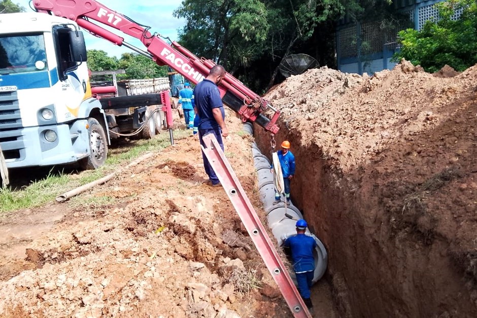Obra de drenagem vai melhorar o escoamento no Alto da Ponte 