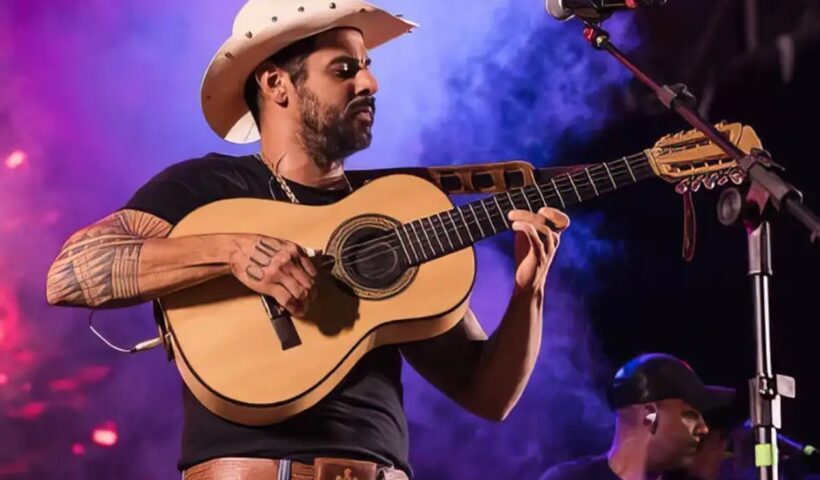 Cantor sertanejo João Carreiro morre aos 41 anos