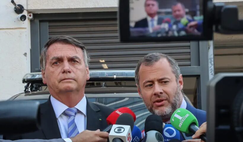 Defesa de Bolsonaro pede ao Supremo que passaporte seja devolvido