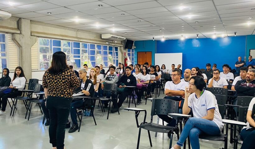 Fundhas abre inscrições para contratar professor substituto