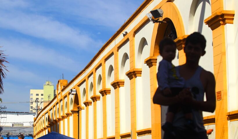 Prefeitura de SJC assina contrato de concessão do Mercado Municipal