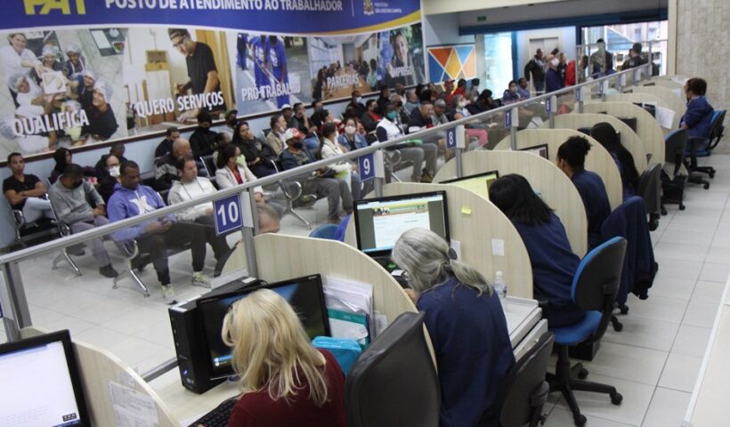 PAT disponibiliza 616 vagas de emprego para segunda-feira
