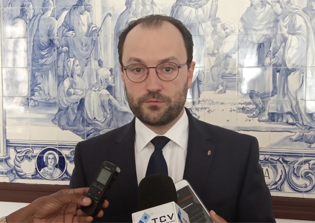 Embaixador húngaro é chamado ao Itamaraty para falar sobre Bolsonaro