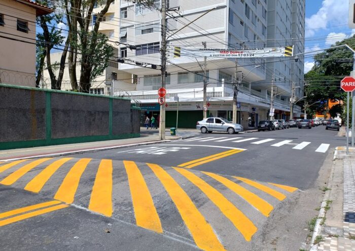 Rua do Centro de São José passa a ter 'mão inglesa'