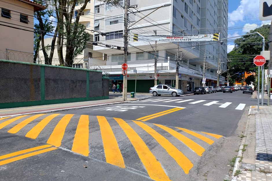 Rua do Centro de São José passa a ter 'mão inglesa' 