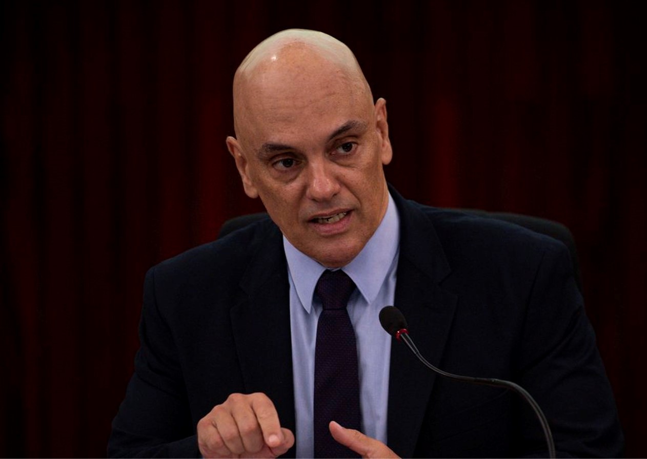 Moraes autoriza depoimentos de representantes do X no Brasil