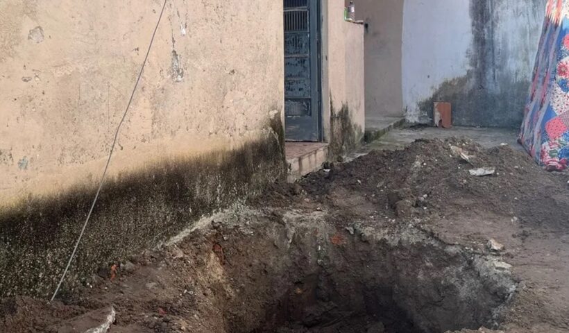 Corpo de Mulher é encontrado enterrado em quintal de casa, em Taubaté