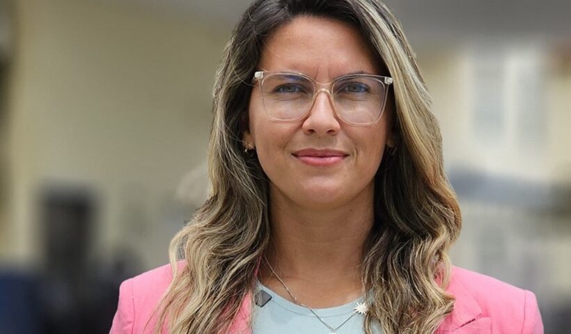 Loreny toma posse como deputada federal por 4 meses