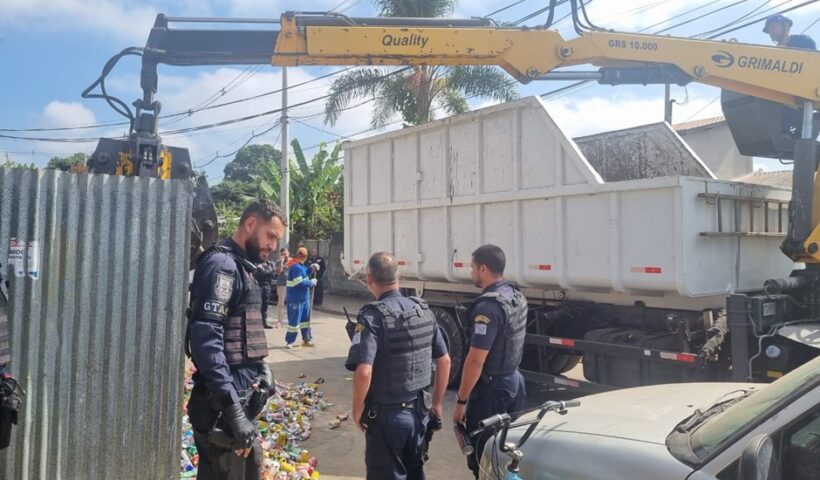 SJC: Operação Recicla Legal interdita comércios e 2 são detidos