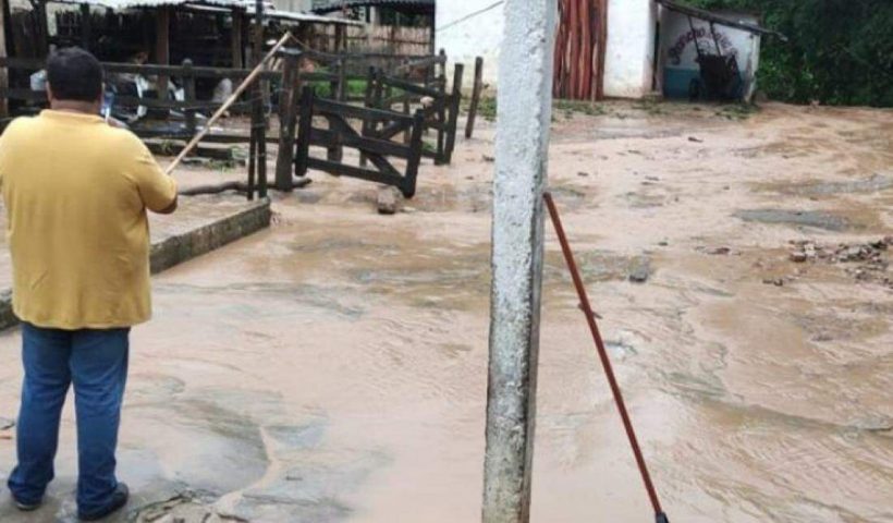 Chuva alaga Caminho da Fé e causa transtornos em Guaratinguetá