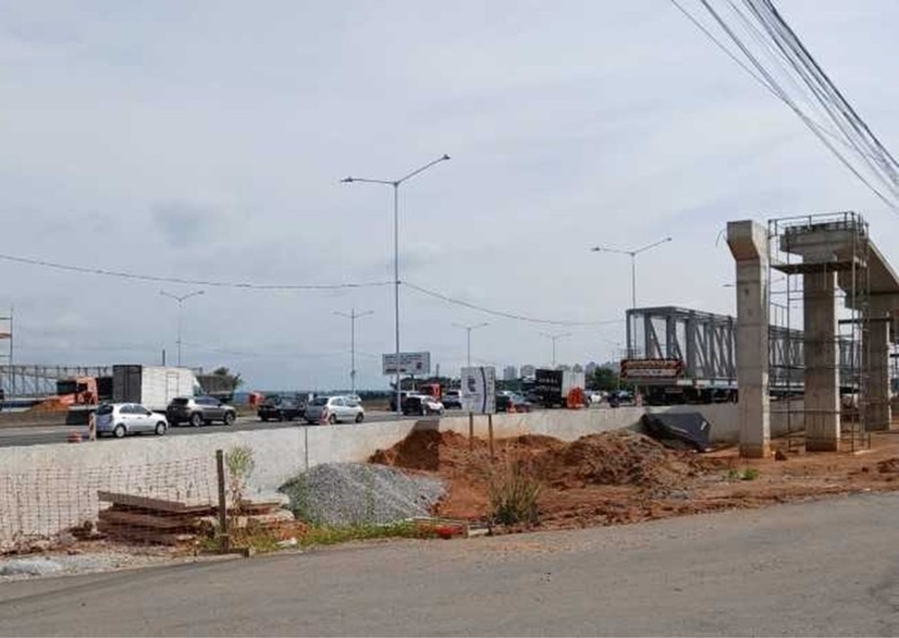 Dutra terá trânsito desviado para lançamento de vigas neste sábado (12)