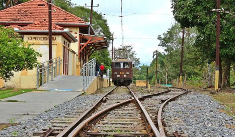 Campos do Jordão vai restaurar estrada de ferro e promete retomar passeios turísticos