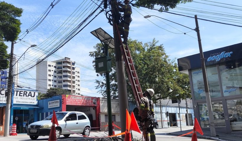 Remoção de cabos continua em São José dos Campos