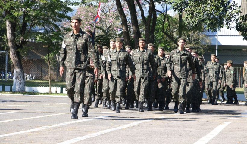 Jovens têm até segunda-feira para realizar o alistamento militar