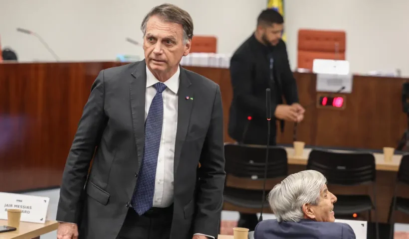 PGR pede condenação de Bolsonaro e mais 7 réus por golpe de Estado