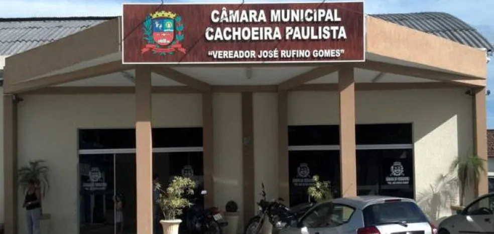 Vereadores de Cachoeira Paulista aprovam reajuste para servidores municipais