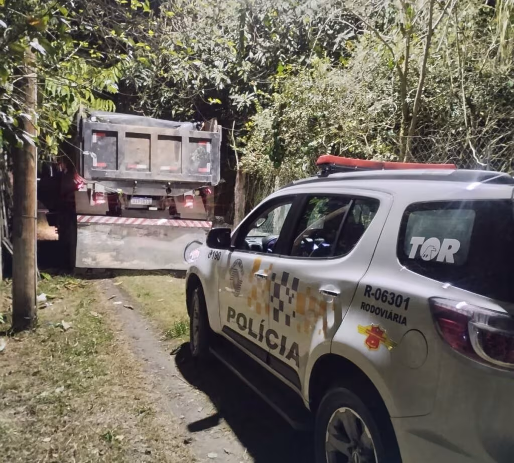 Dupla é presa após furto de 7 mil litros de combustível de dutos da Transpetro em Paraibuna