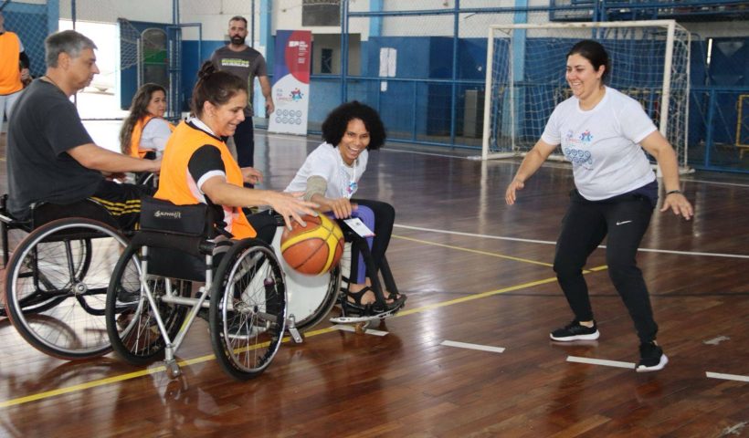 Cruzeiro sedia curso gratuito de esportes paralímpicos