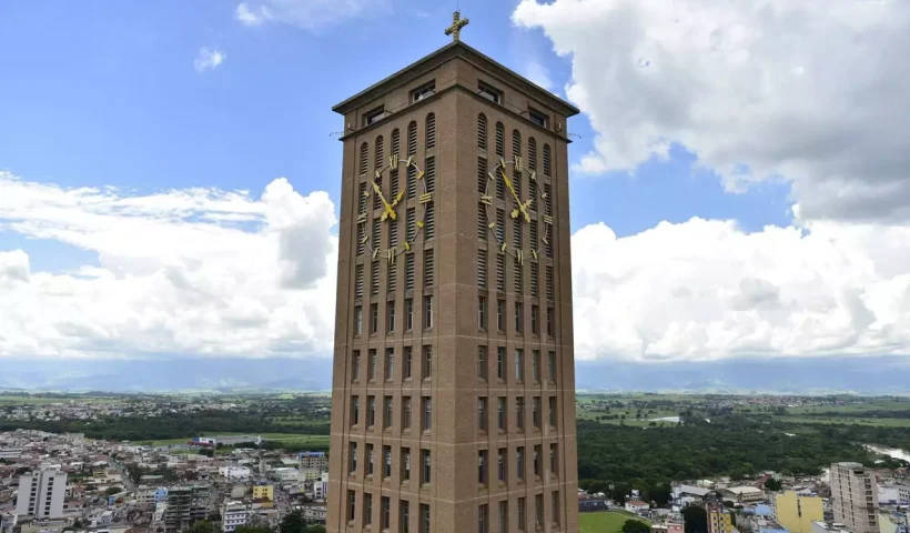 Torre Brasília celebra 65 anos como ícone de fé e cultura no Santuário Nacional
