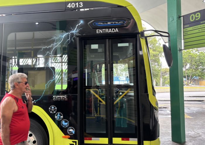 SJC reforça linhas do Corujão para o desfile de Carnaval
