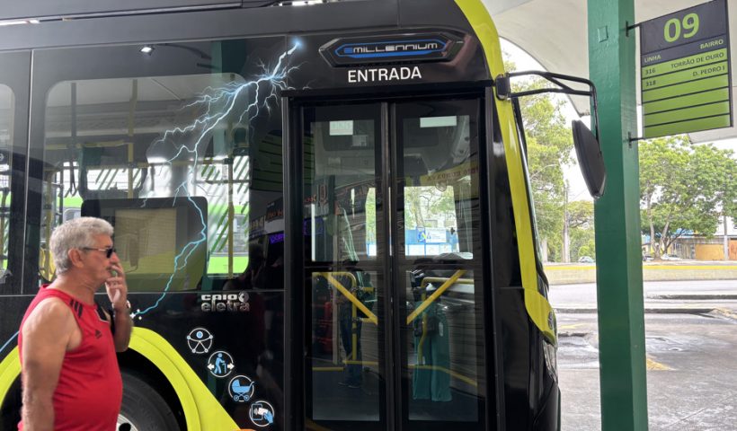 SJC reforça linhas do Corujão para o desfile de Carnaval