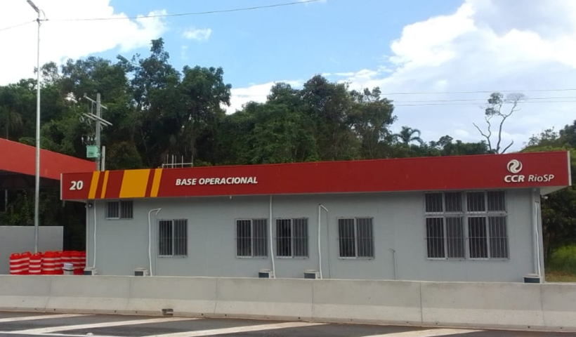 Criminosos invadem base da CCR e roubam viatura de resgate na Via Dutra
