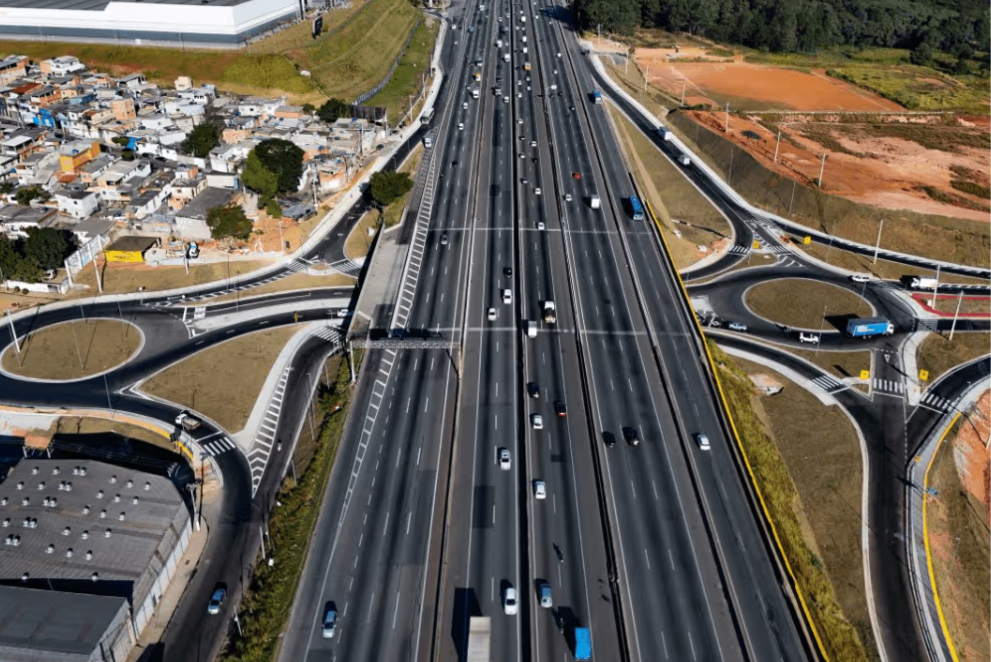 Feriado do Dia do Trabalho: 4,5 milhões de veículos devem movimentar rodovias do Vale e Litoral