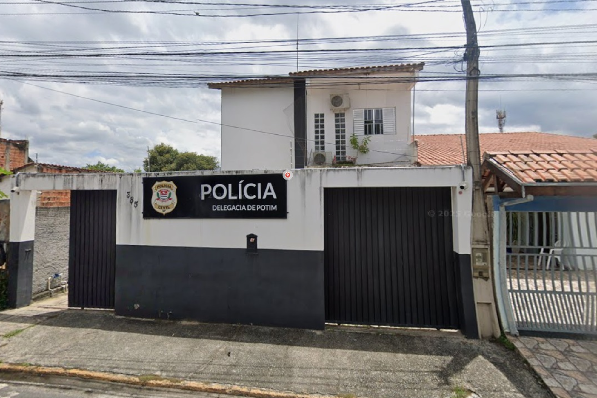 Bebê de 1 ano e 11 meses morre afogado em piscina em Potim