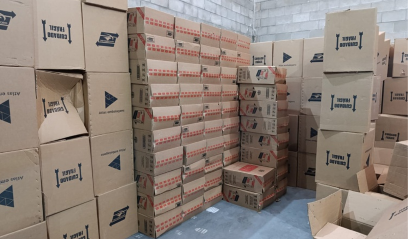 PF fecha galpão com mais de 110 mil maços de cigarros contrabandeados em Caçapava