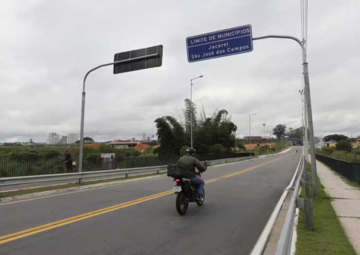 Avenida que liga São José dos Campos a Jacareí terá interdição parcial por obras a partir de segunda (1º)