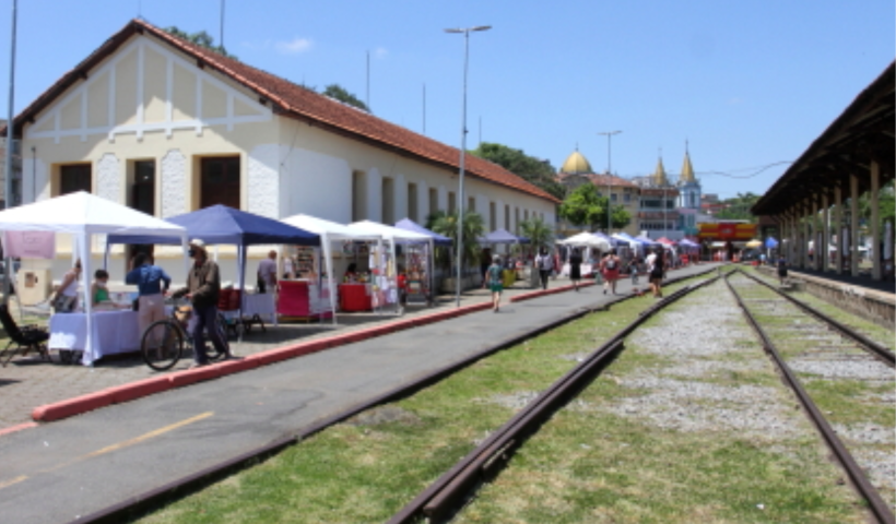 Feira no Pátio dos Trilhos Movimenta o Centro de Jacareí Neste Sábado