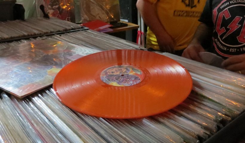 Feira de Vinil no Shopping Jardim Oriente Reúne 15 Mil Discos