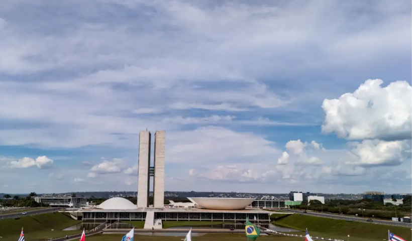 Fim da Aposentadoria Compulsória para Juízes Avança na Câmara