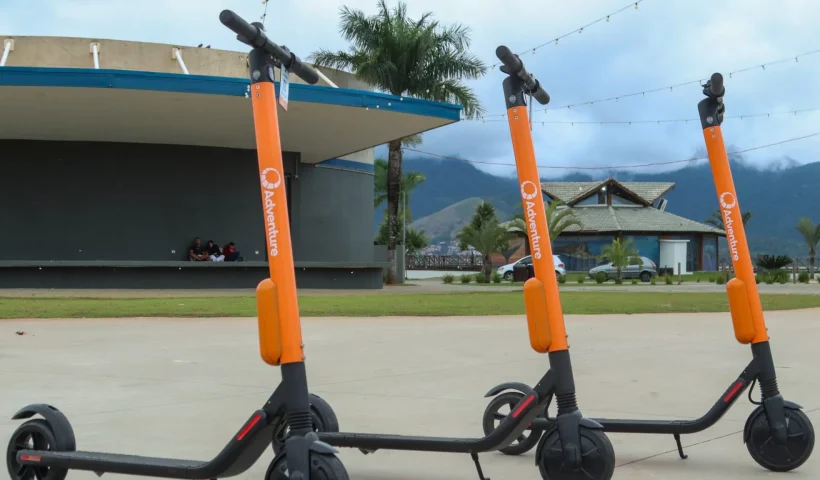 São Sebastião começa operação com 250 patinetes elétricos