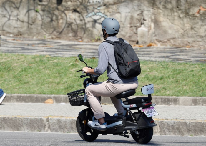 Câmara de Taubaté aprova regras para motos elétricas