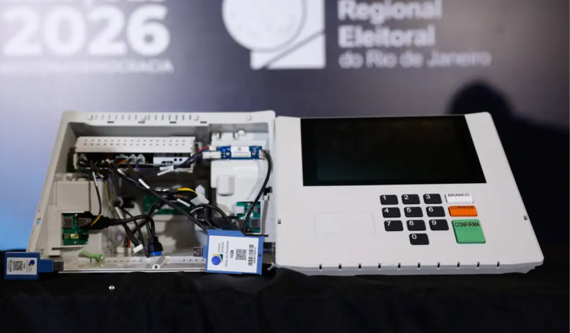 TSE Abre Urna Eletrônica ao Vivo Pela Primeira Vez para Mostrar Segurança