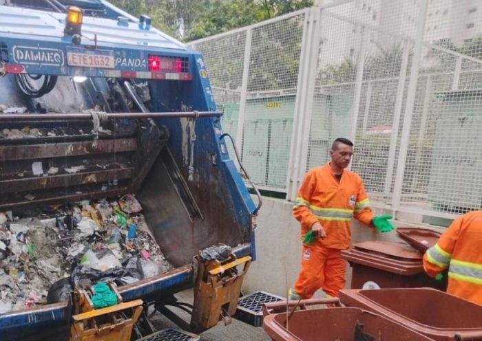 Greve de coletores chega ao 2º dia em São José