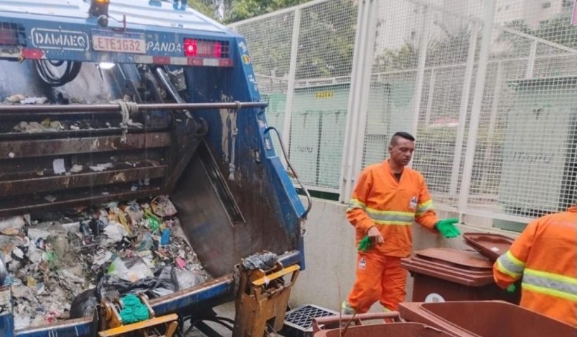 Greve de coletores chega ao 2º dia em São José