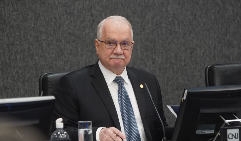 Fachin cobra explicações sobre o Caso Master no STF