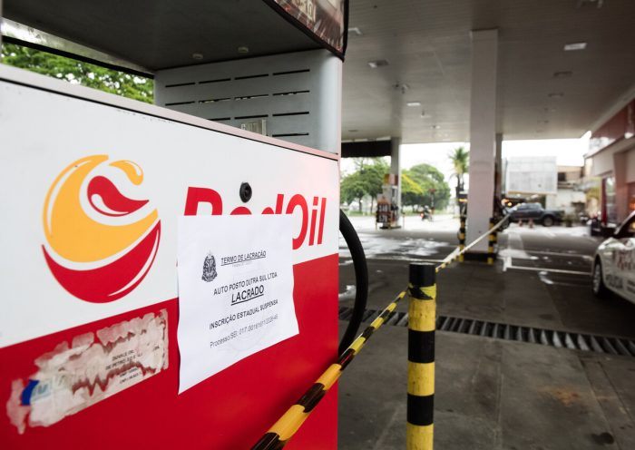 Operação fecha 13 postos de combustíveis irregulares na RMVale