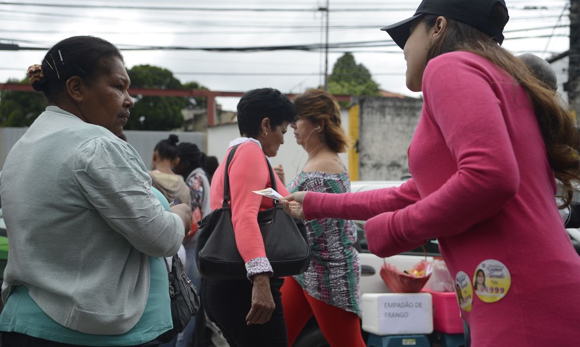 Boca de urna, celular na cabine: o que é proibido no dia da votação
